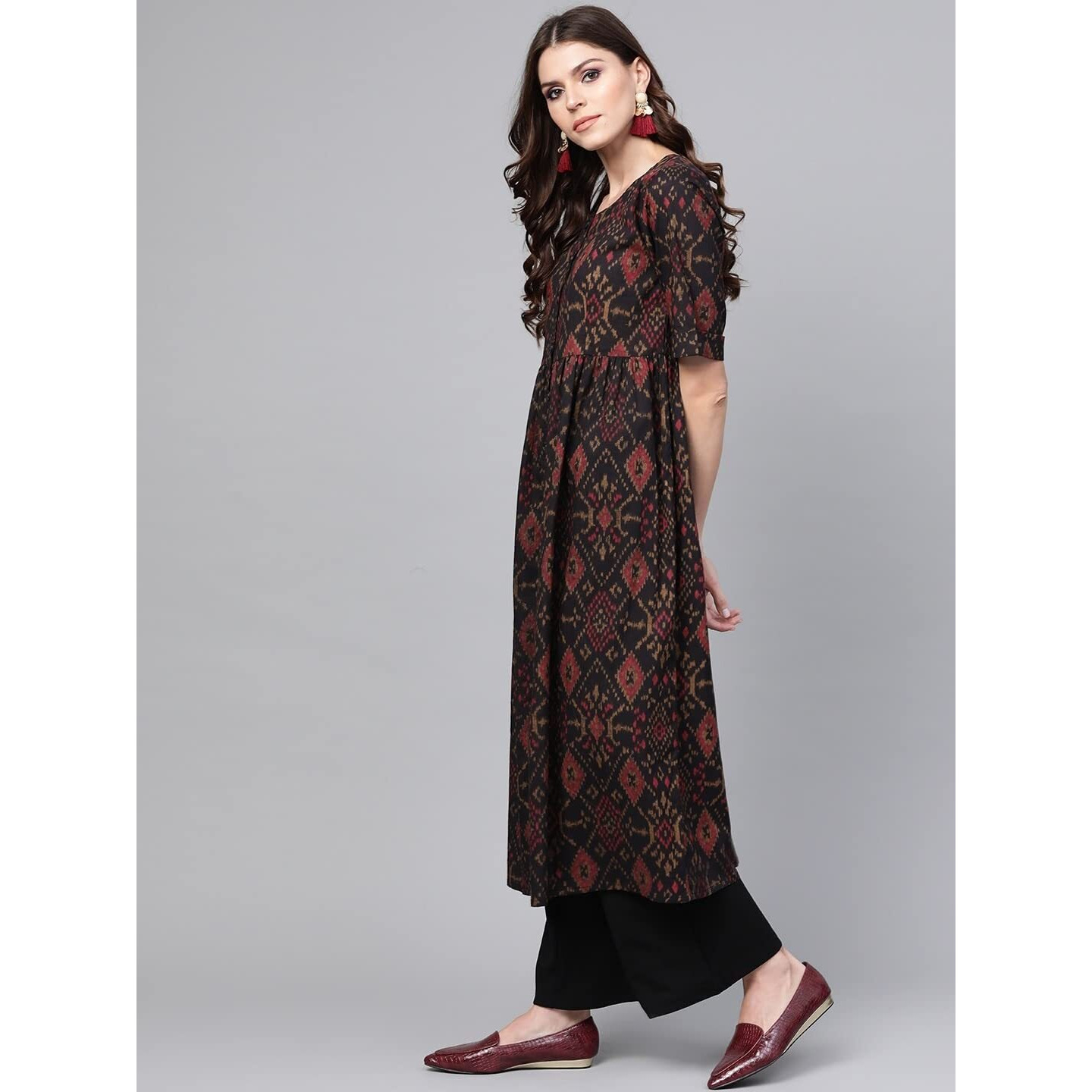 Vaamsi Women's Geometric Printed Regular Kurta (Vck1371_Xs_Black)