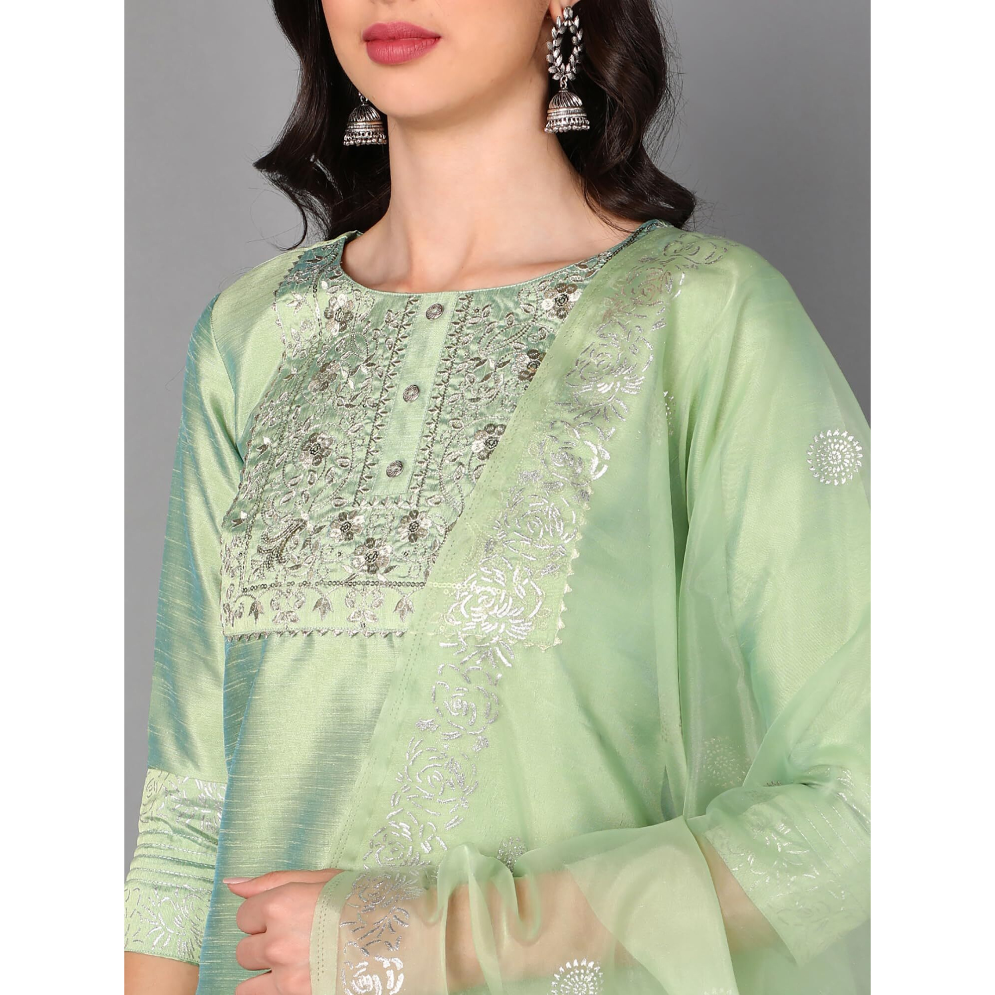 Vaamsi Women's Silk Blend Yoke Design Embroidered Straight Kurta Pant With Dupatta (Pkskd1431_Green_S)