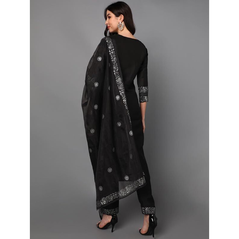Vaamsi Women's Silk Blend Yoke Design Embroidered Straight Kurta Pant With Dupatta (Pkskd1434_Black_L)