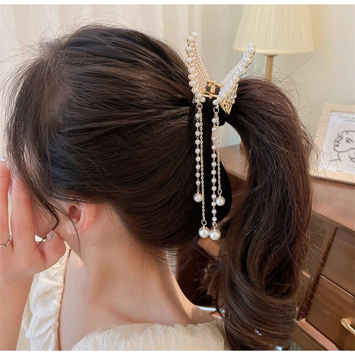 Anna Creations Latest Korean Fashion Style Metal Hair Claw Jaw Clamp Clips Hair Clutcher Hair Clip Hair Pin Hair Accessories For Women & Girls (Pack Of 1) (White & Gold (1 Pcs))