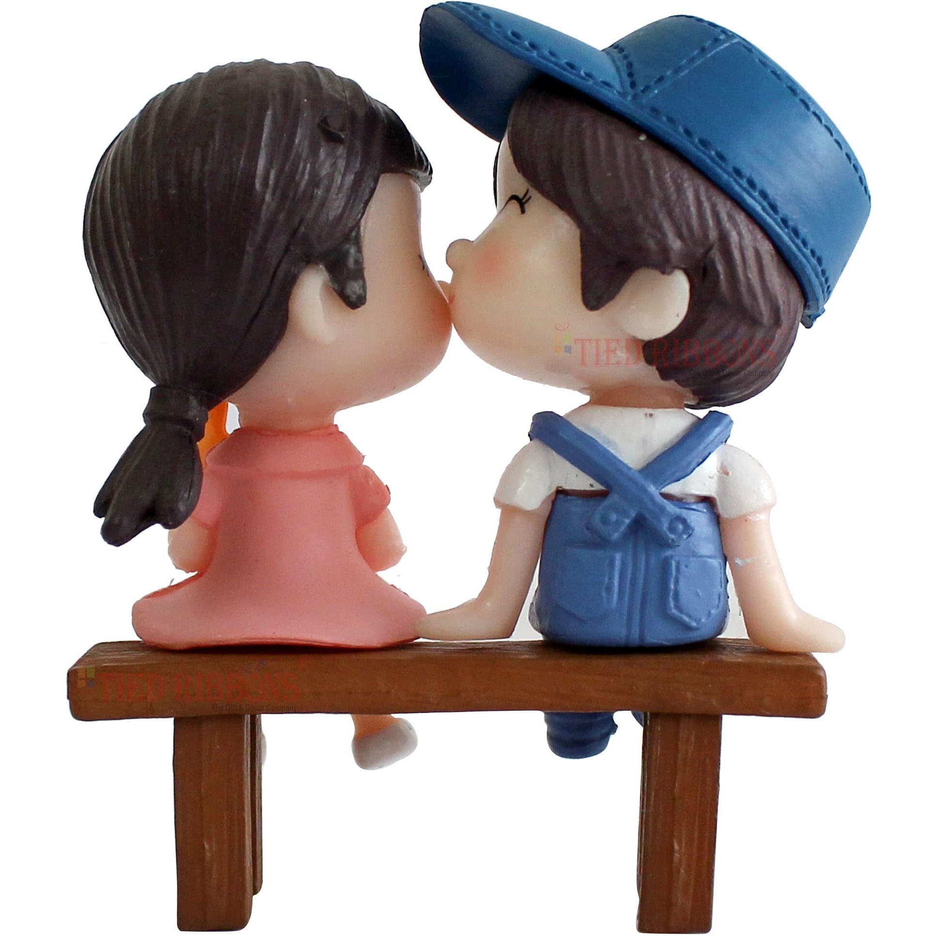 Tied Ribbons Valentine Gift Decorative Miniature Romantic Love Couple Statue Showpiece Gift For Girlfriend Boyfriend Husband Wife Girls Boys Wedding Anniversary Birthday Valentine Gifts