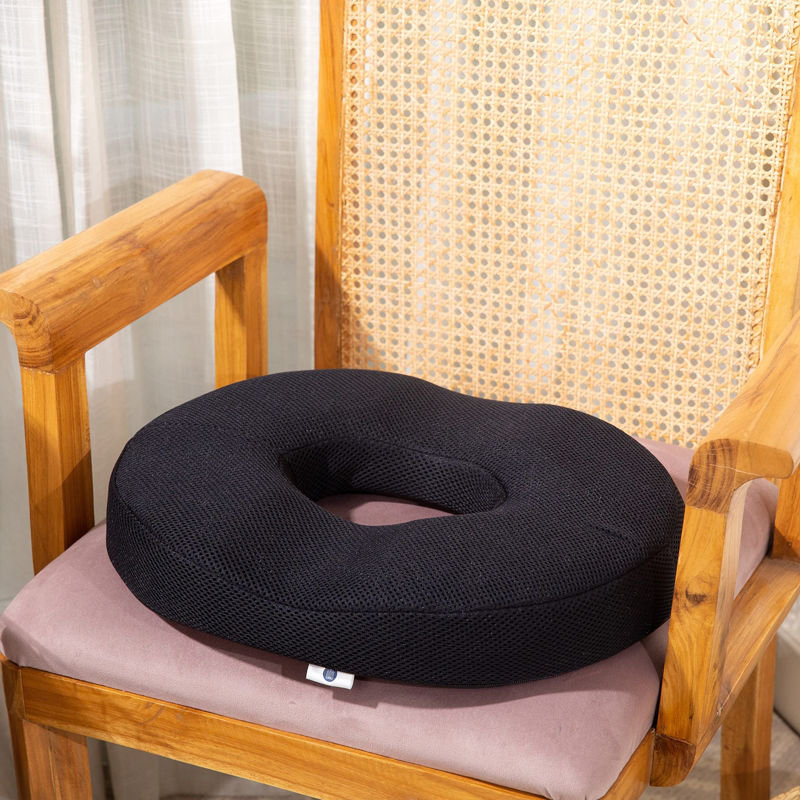 The White Willow Donut Pillow For Tailbone Pain-Coccyx Seat Cushion For Chair-Hemorrhoid & Piles Pillow-Car Seat Donut Cushion-Medium Firm Hr Memory Foam Orthopedic Coccyx Ring Pillow-Above 60Kg