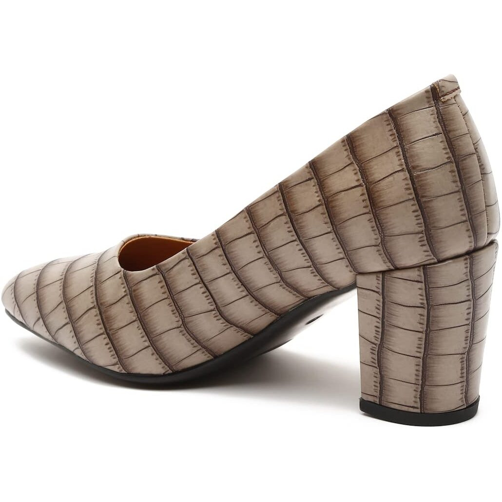 Bruno Manetti Women's Nude Slipon Pointed Toe Back Close With Comfort Heels