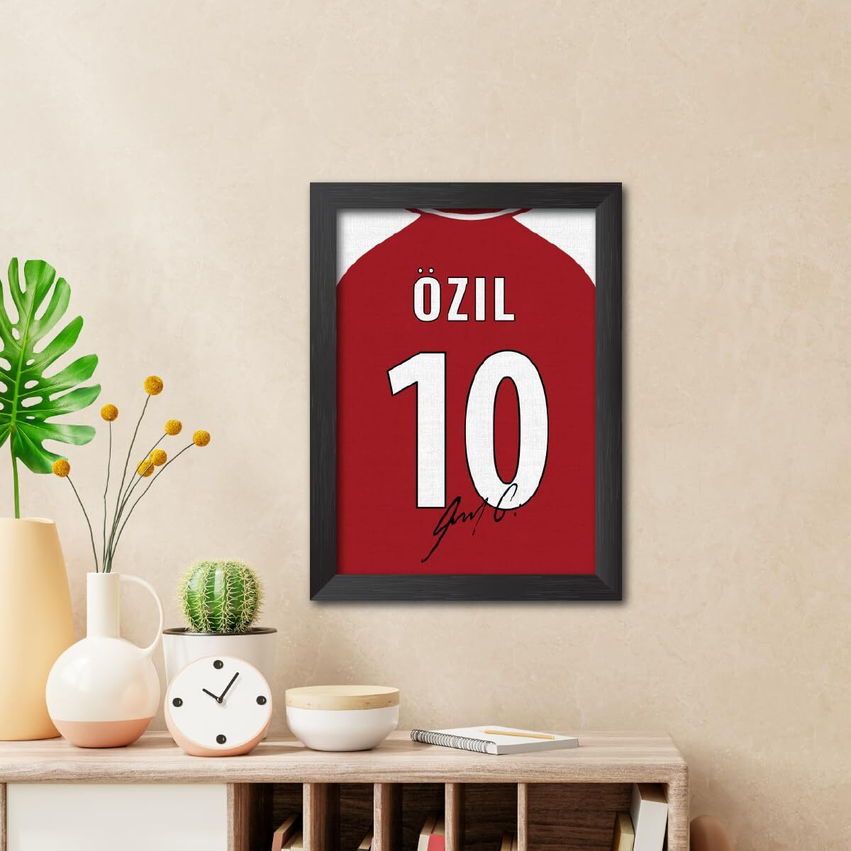 Tenorarts Arsenal Mesut Ozil Poster Frame Arsenal Jersey Print Laminated Photo Framed Painting With Matt Finish Black Texture (12 Inches X 9Inches)