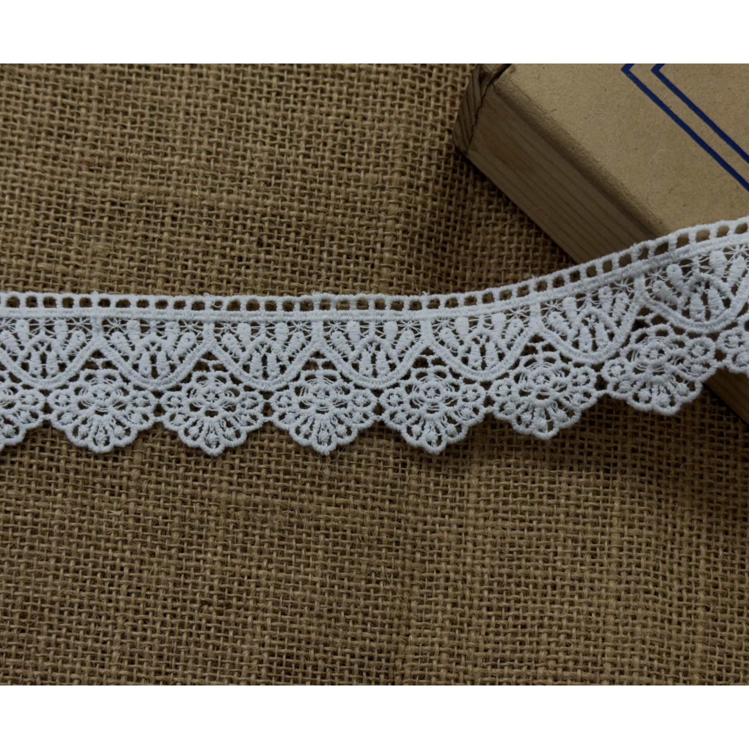 Off White Cotton Lace And Border Material For Suits,Saree & Dupatta (Size 4.5 Cm) Qty 5 Meter,Used As Trims,Borders,Fancy Embroidery Lace,Applique,Fabric Lace,Sewing Supplies,Cotton Lace Work,Diy.