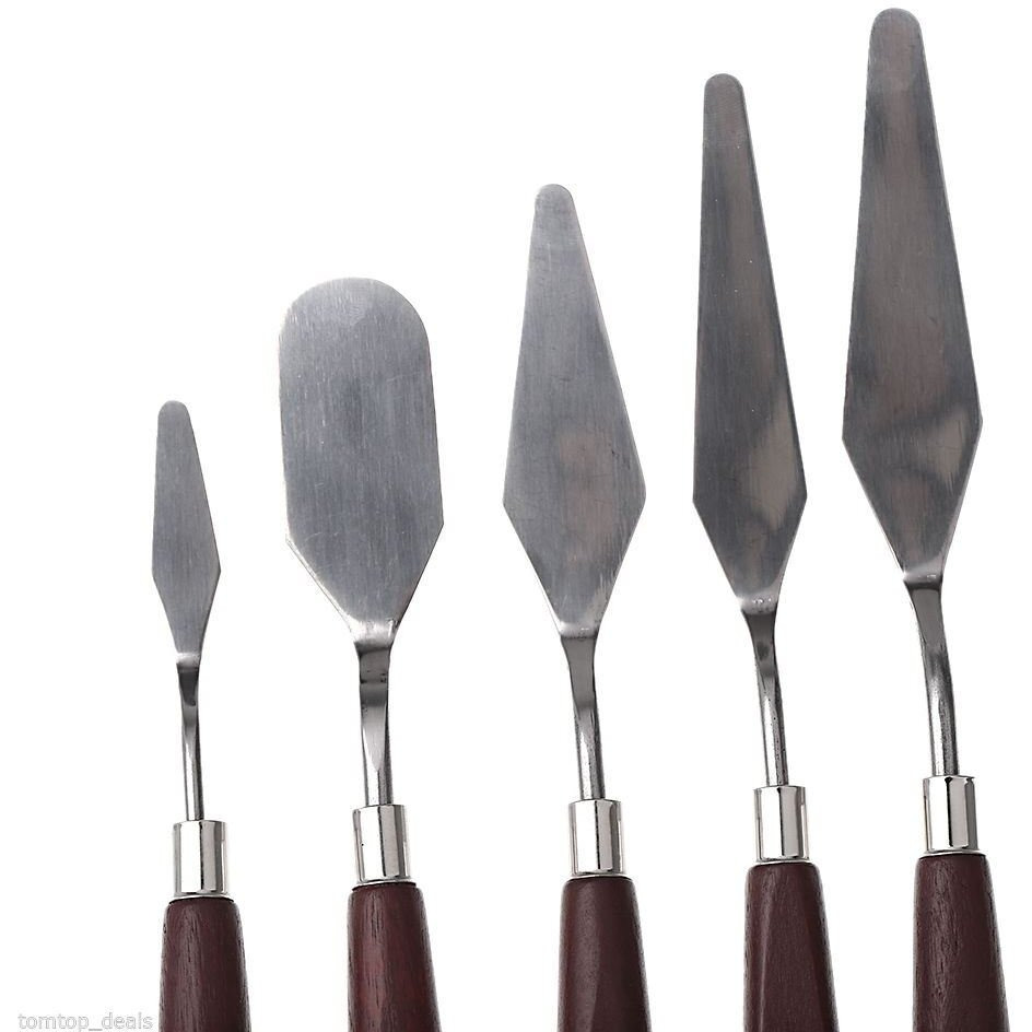 Chrome Set Of 5 Painting Knives Of Various Sizes & Shapes