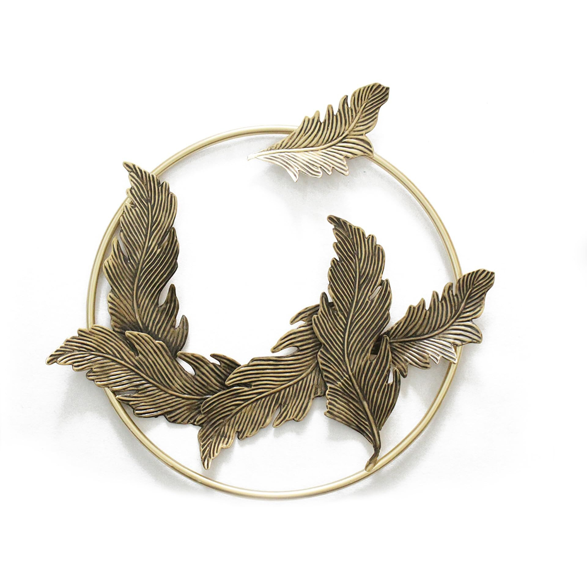 Artact Metal Wall Art Classy Shades Style Ring With Hand Painted Ginkgo Leaves (Leafy Labyrinth) 18X16Inch