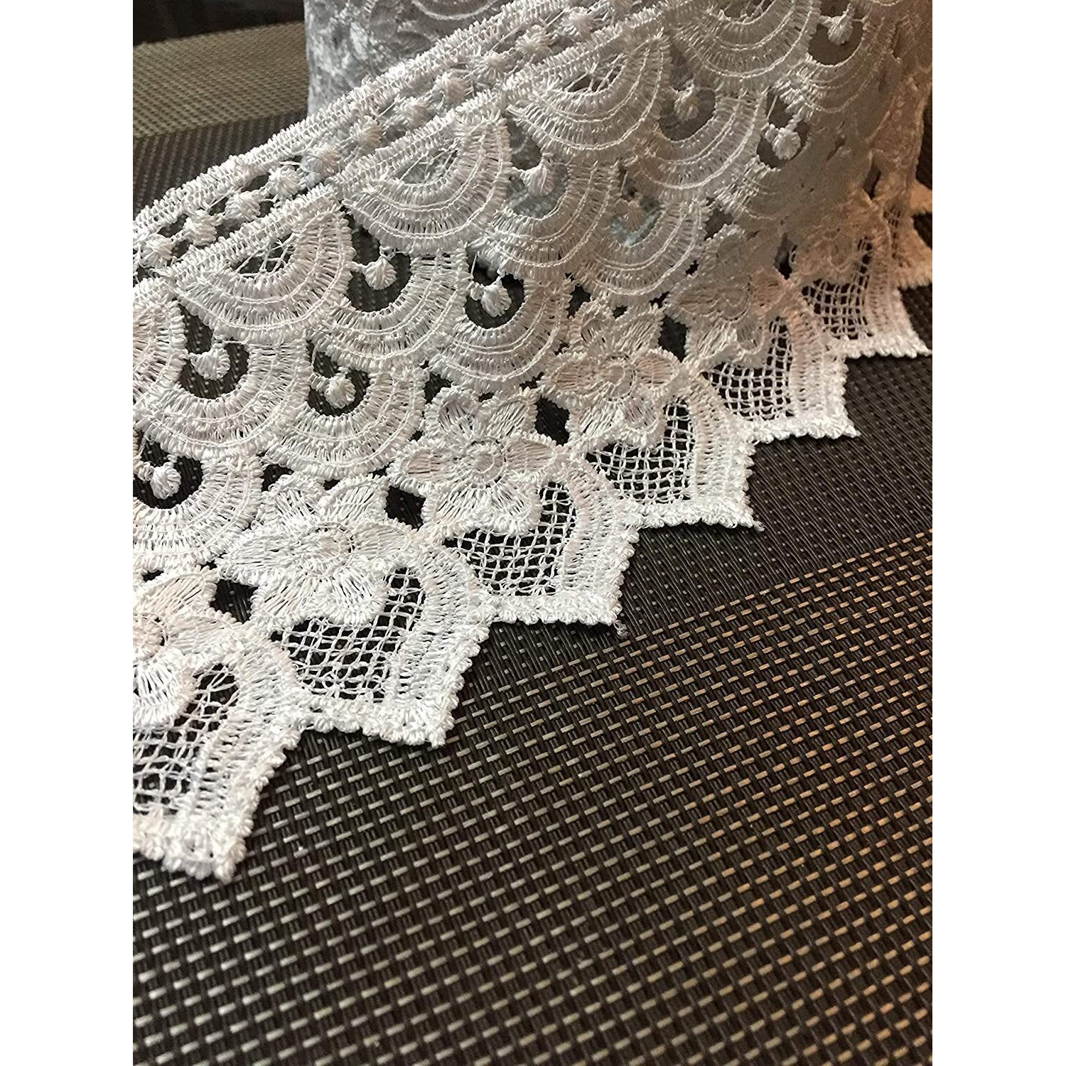 Eerafashionicing White Laces For Dresses Sarees Decor Indo Western Style (4.5 Cm X9.5 Meter)