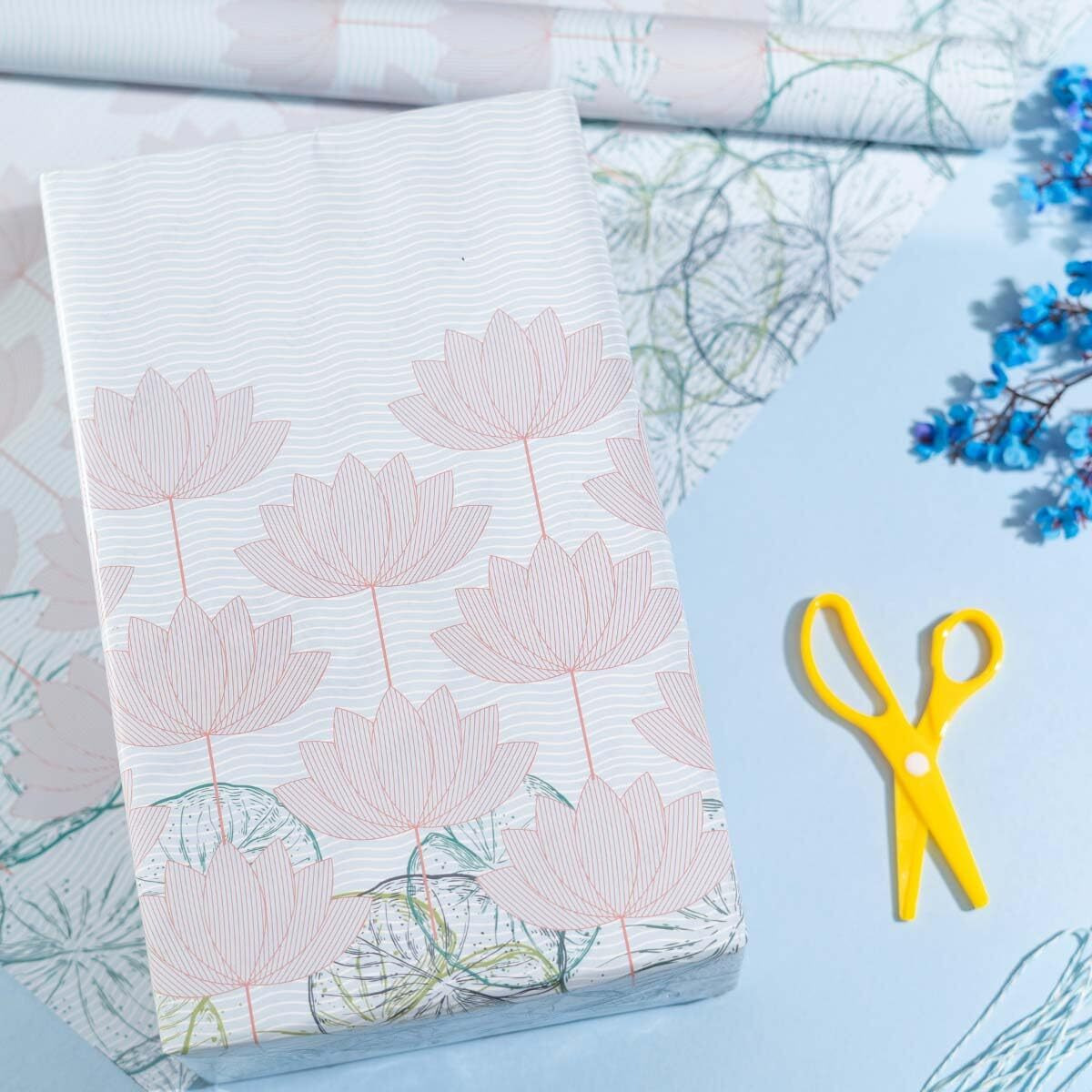 Evince Classic Lotus Pond Gift Wrapping Paper |For Him Her Adult Office Gifting Social Gifts Diwali Xmas And More (Pack Of 25)(70 X 50 Cms Big Sheet)