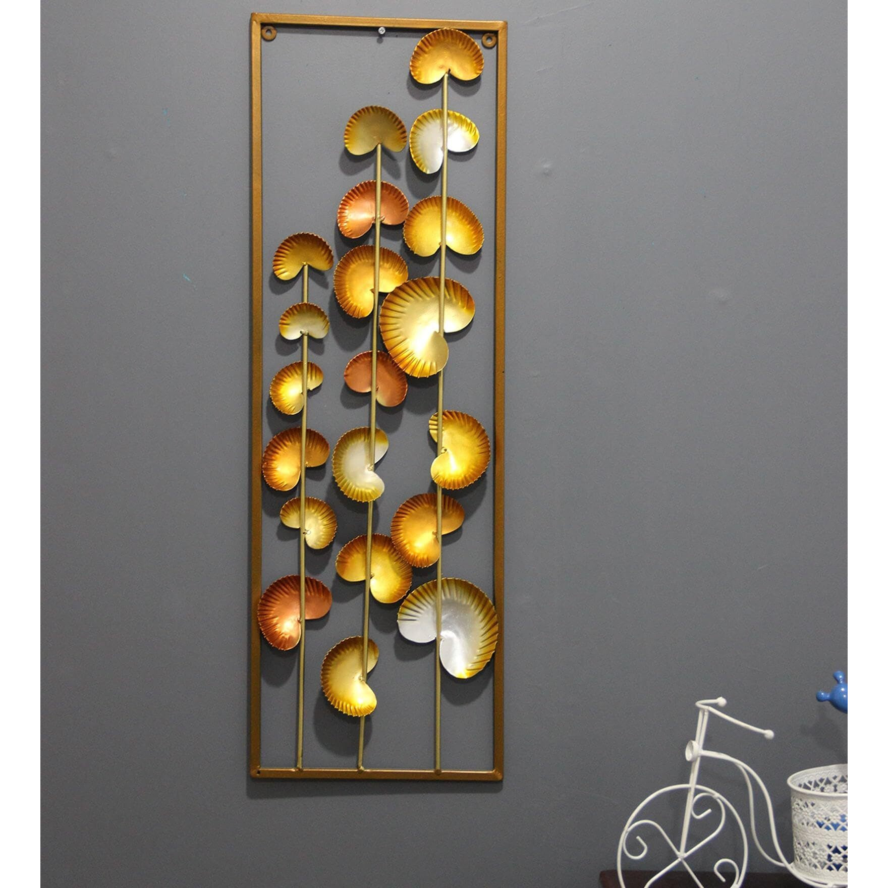 Pedex - Metal Wall Decor Leaf Wall Hanging Home Decor With Golden Frame, Metal Wall Art Decor Wall Sculptures For Living Room, Bedroom, Office, Hotel (Size 12" X 34")