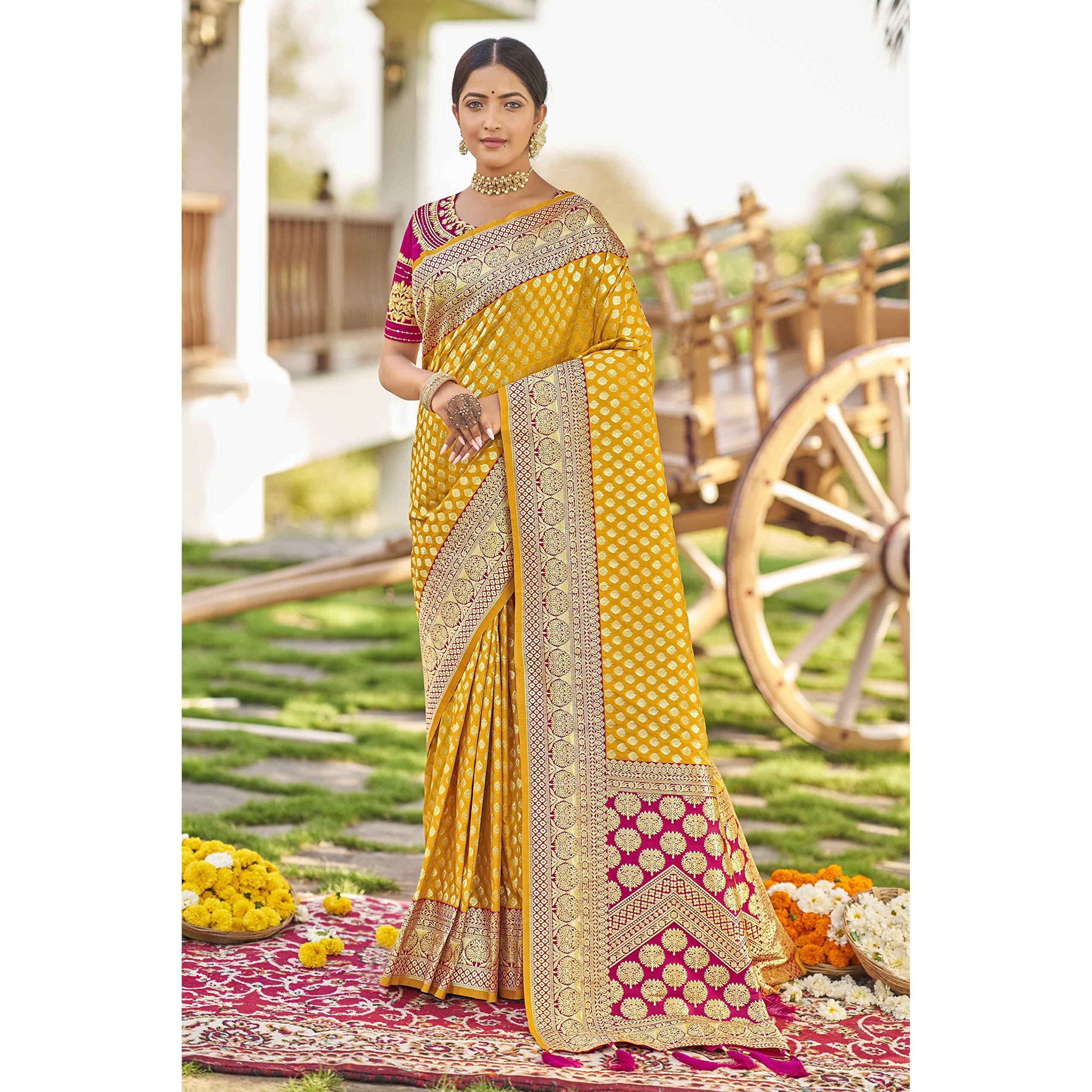 MANOHARI adorable woven pattern Banarasi Silk saree for women with Blouse Piece_MN1738