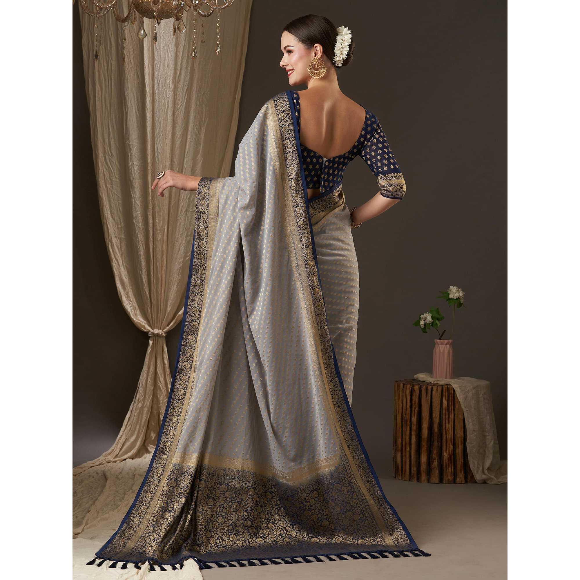 AKHILAM Womens Woven Design Ethnic Motif Georgette Kanjeevaram Saree With Unstiched Blouse Piece (Grey_ARYA1203_FL)
