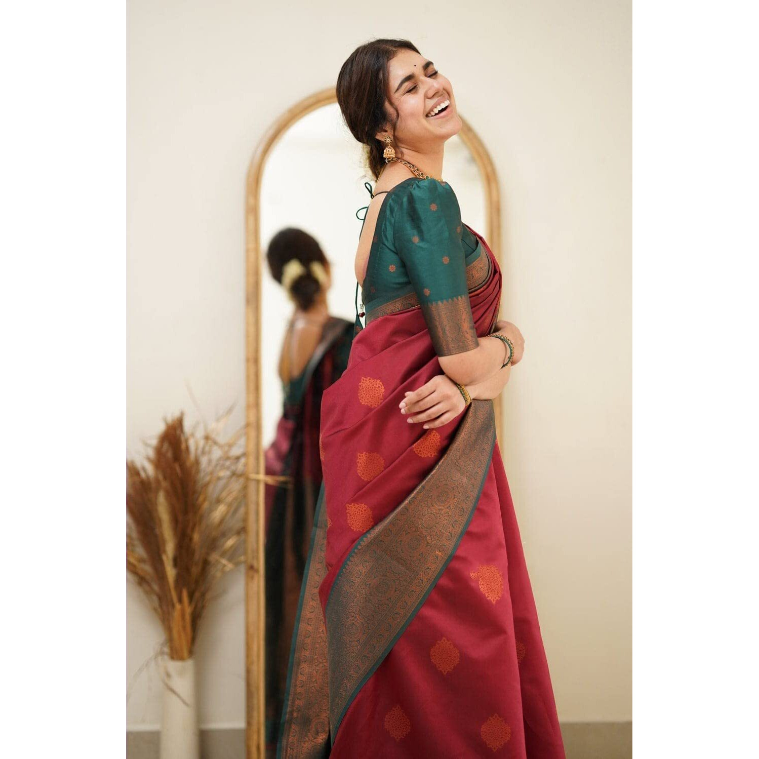 SGF11 - Womens Kanjivaram Soft Silk Saree With Blouse Piece (Maroon)