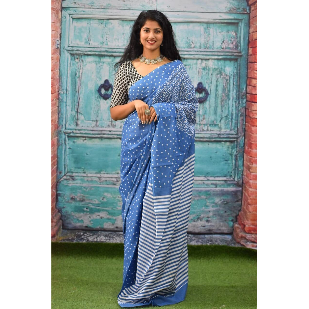 Kiaaron Womens Ikat Hand Block Print Jaipuri Cotton Mulmul Saree with Blouse Piece -Blue_Kia430