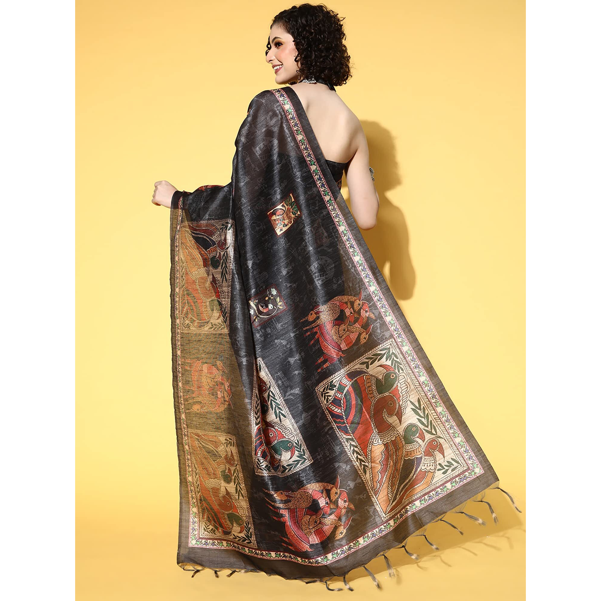 AKHILAM Womens Printed Kalamkari Silk Blend Saree With Unstitched Blouse Piece(Black_RR0KLMK13E)