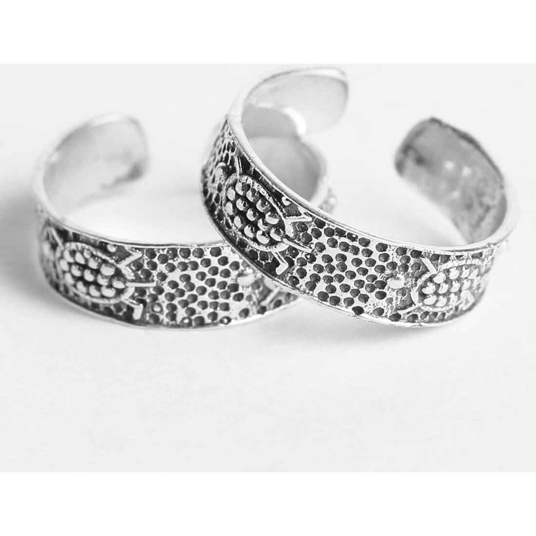 Clara 925 Sterling Silver Tortoise Toe Rings Pair | Size Adjustable, Oxidised | Gift for Women and Girls
