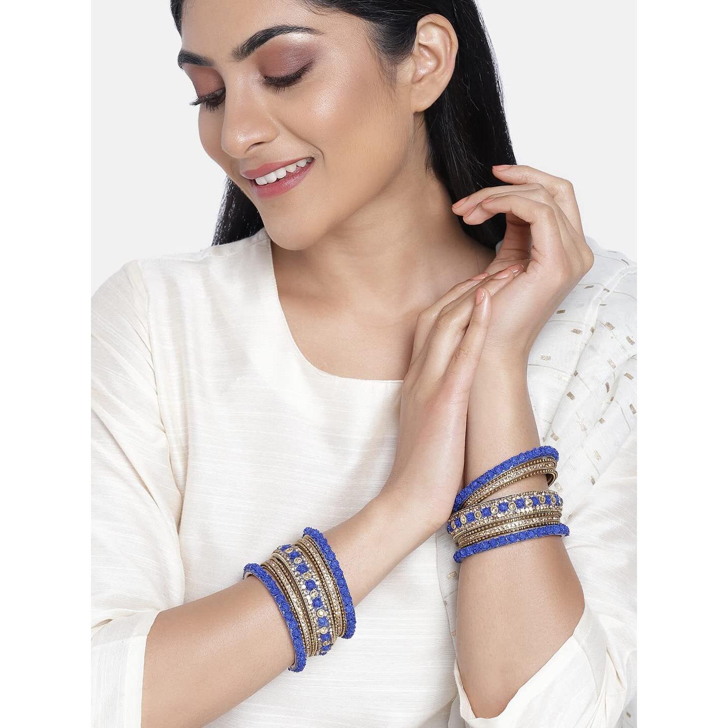 Peora Brass Traditional Bangle Set For Women (blue)