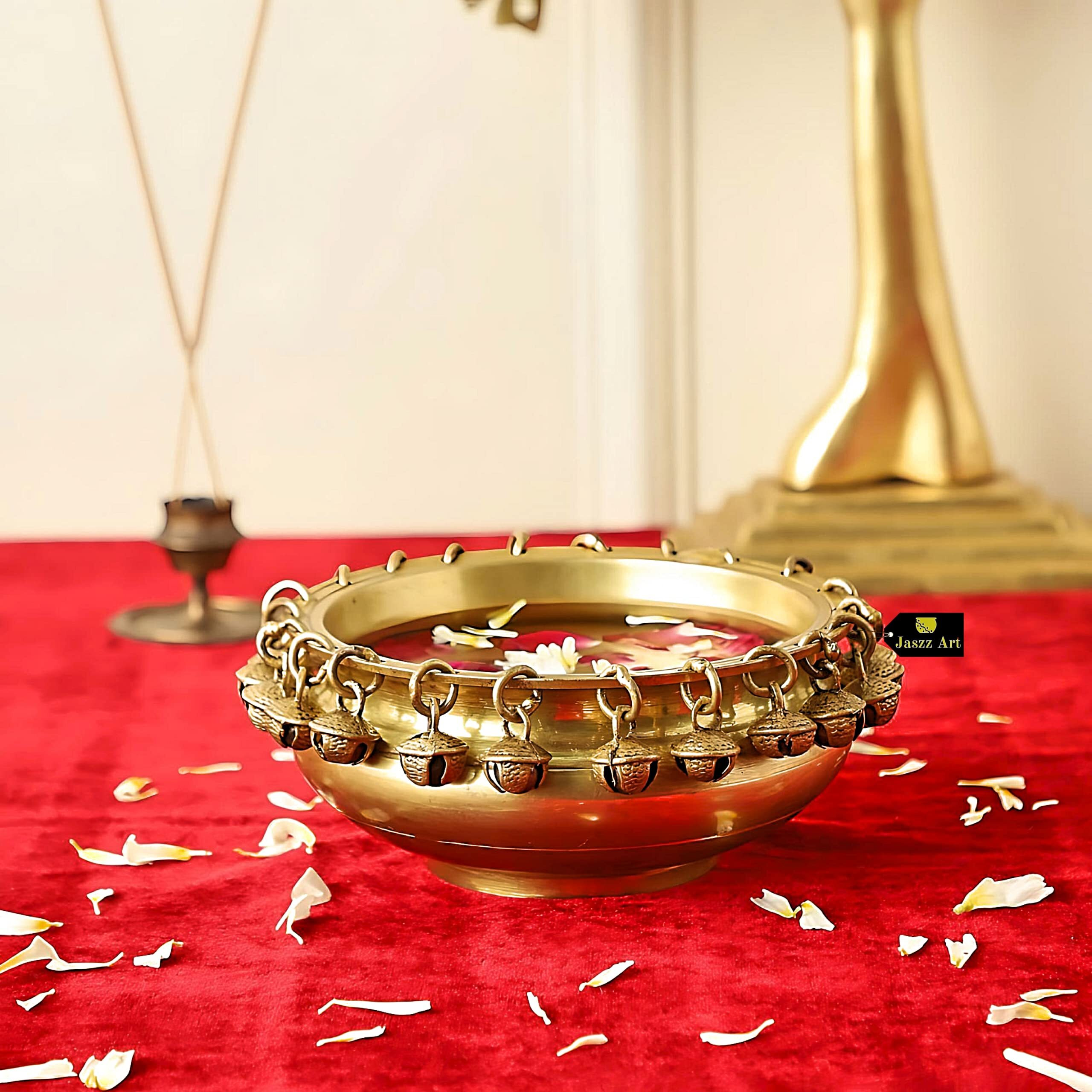 Jaszz Art Brass Urli Bowl with Bells | Uruli Pot for Home Decor Floating Flowers Candle Lamp, Diwali Decoration, Gift, Showpiece (6 inches, 1kg, Golden)