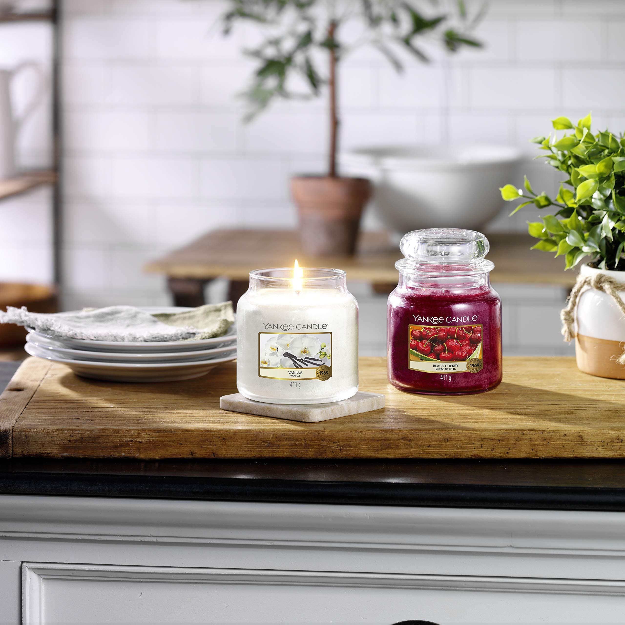 Yankee Candle Original Vanilla Medium Jar Scented Candle