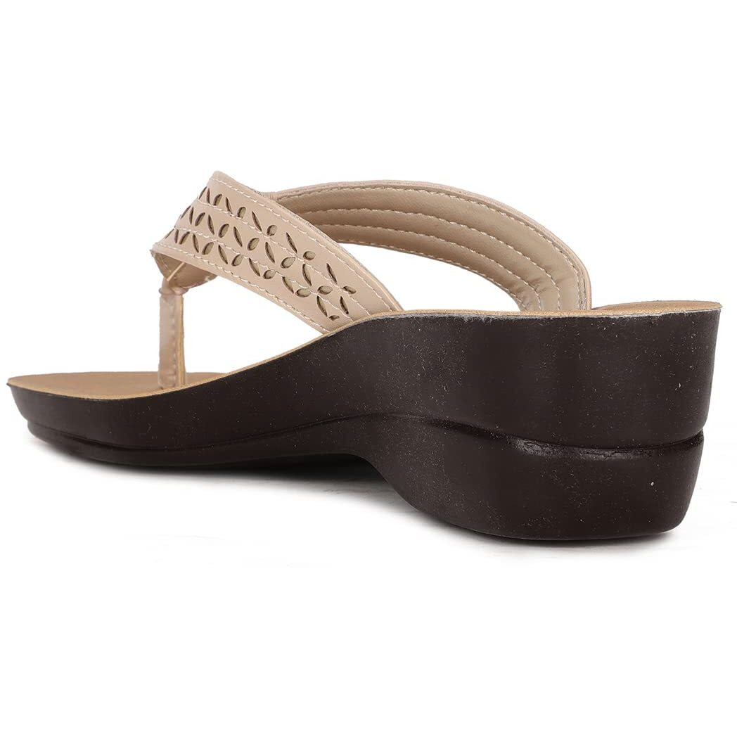 Bata Women's FLORAPORIC Slippers (6718124_BEIGE_6 UK)