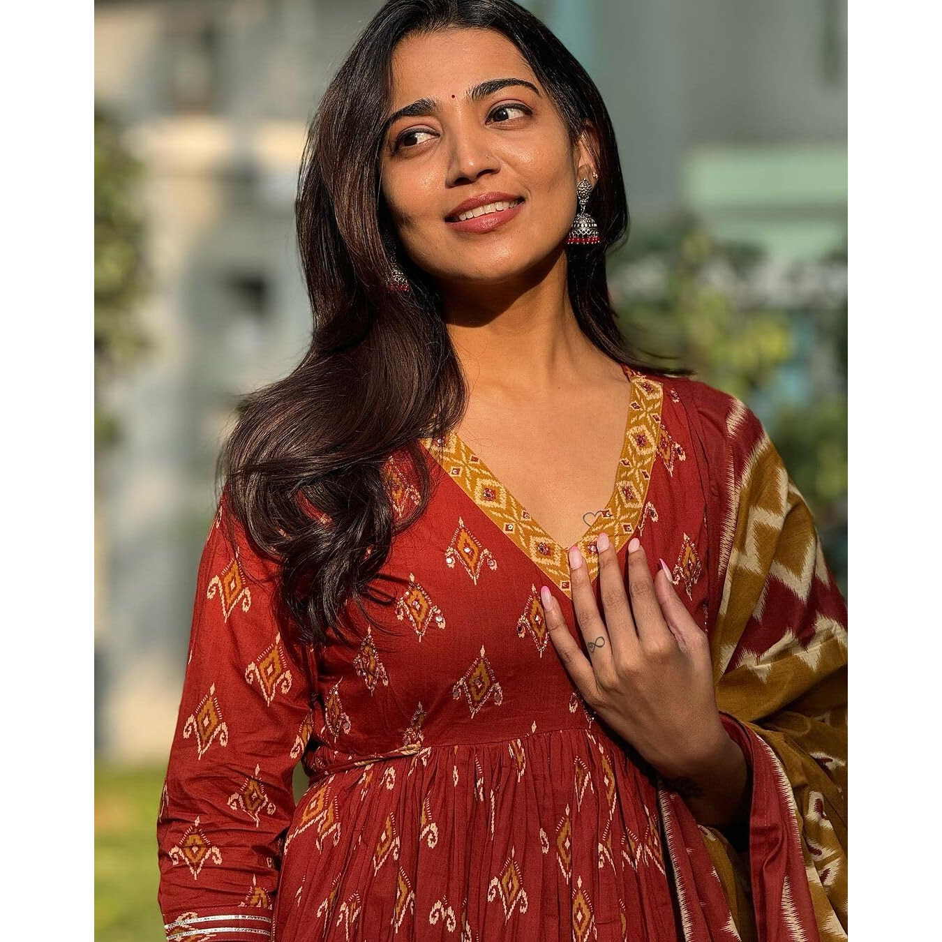 KLOSIA Viscose Women Straight Printed Kurta And Pant Set With Dupatta (IN, Alpha, 2XL, Red)
