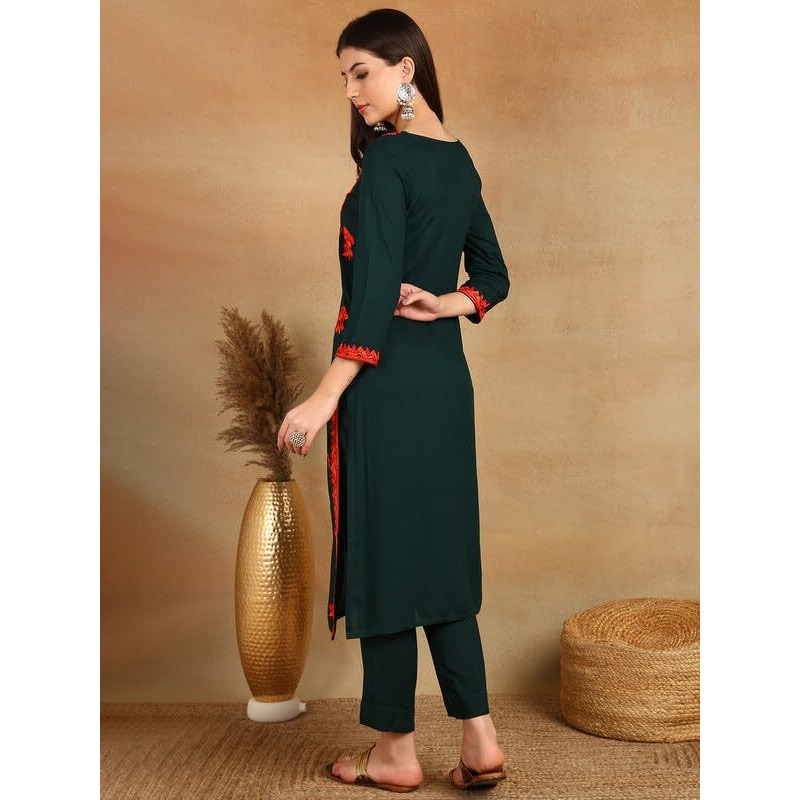 Vaamsi Women's Viscose Rayon Floral Embroidered Straight Kurta (VCK9762_M_Green)