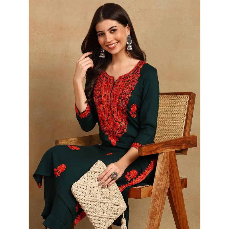 Vaamsi Women's Viscose Rayon Floral Embroidered Straight Kurta (VCK9762_M_Green)