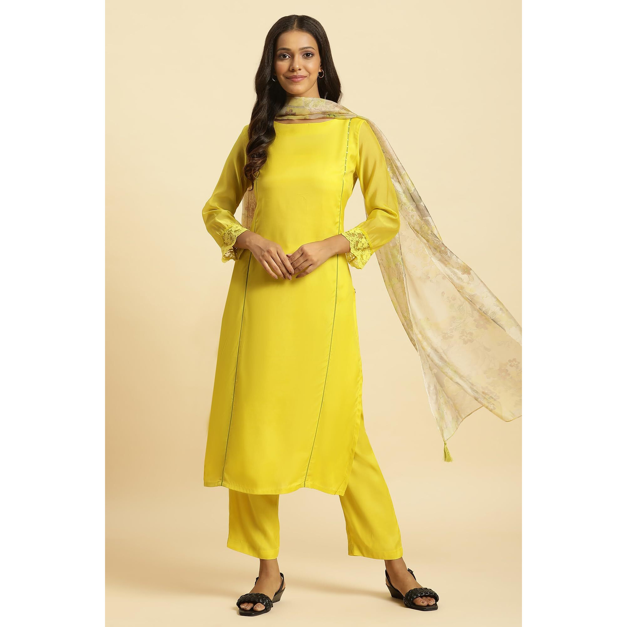 W For Woman Green Solid Lace Kurta Dupatta Bottomwear