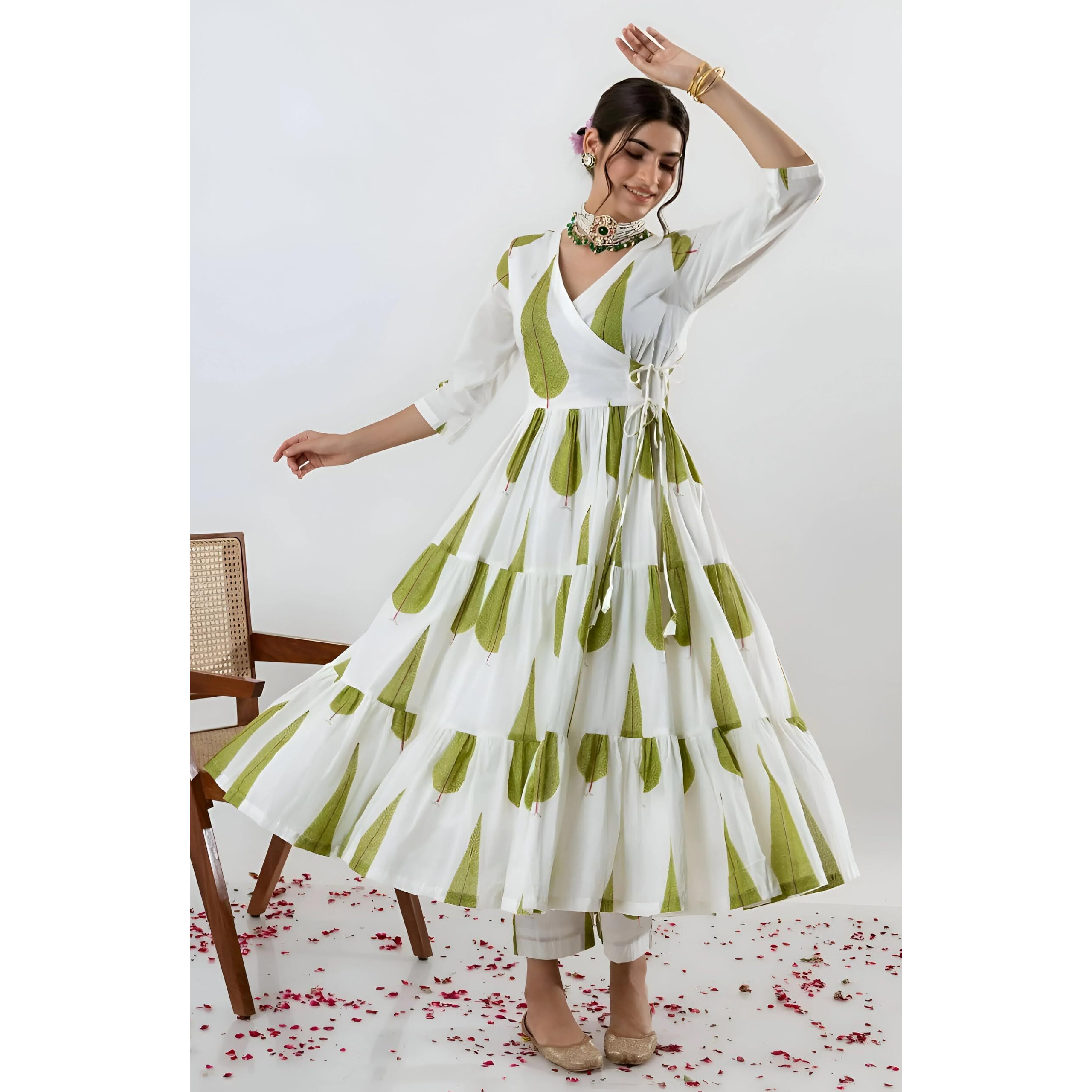 Sugathari Women's White Georgette Anarkali Floral Printed Kurta with Pant & Dupatta (Dress 113 White XL)