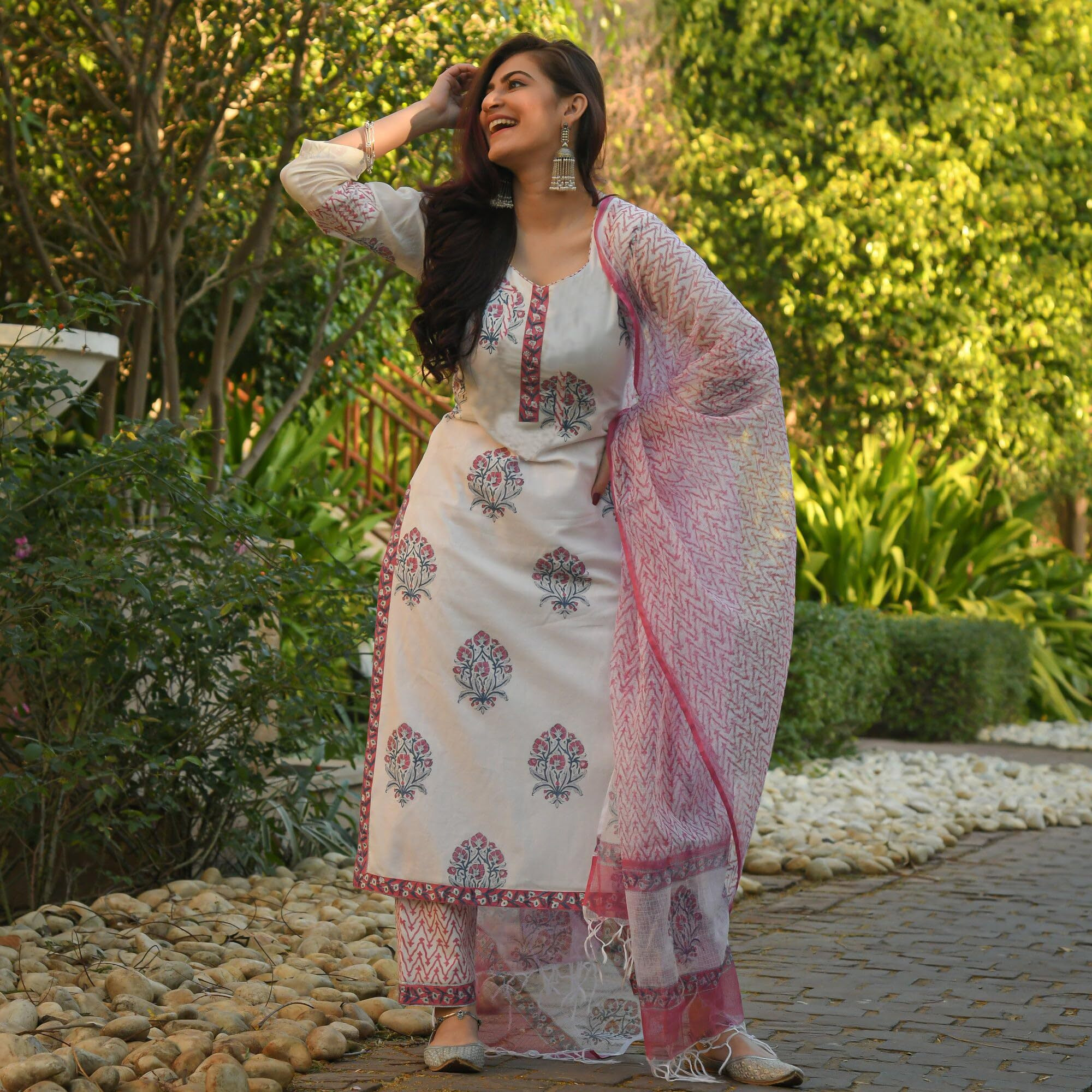 Nermosa Women's Viscose Block Printed Straight Kurta and Pant with Dupatta Ethnic Set (White) Size X-Large - Naazuit_NM