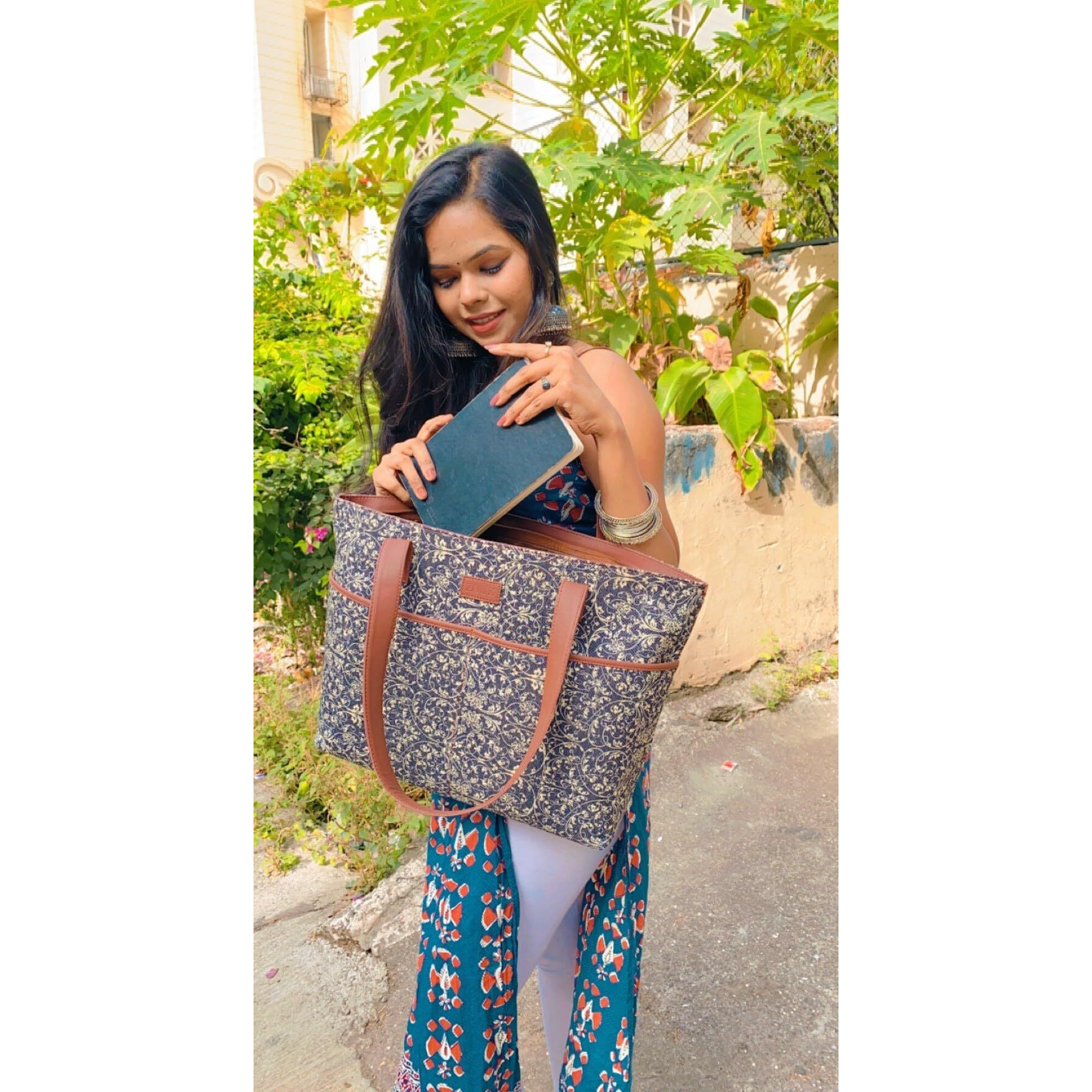 Zouk Tote Bags For Women - Handmade Bags For Daily Use - Vegan Leather Handbags With Double Handle - Printed Totes For Women (Lattice Lace)