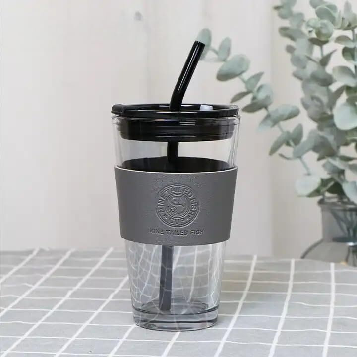 Kikiluxxa Glass Travel Sipper Tumbler Mug With Straw And Lid - 400Ml-Pack Of 1 - Tea And Coffee Fruit Juice Milk Cup With Straw (Knees)
