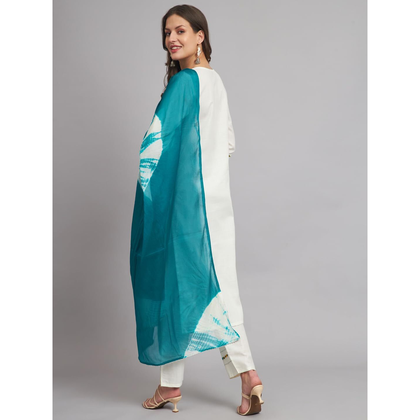 Vredevogel Women's Cotton Blend Embroidered Kurta Pant Set With Dupatta (White_Large)