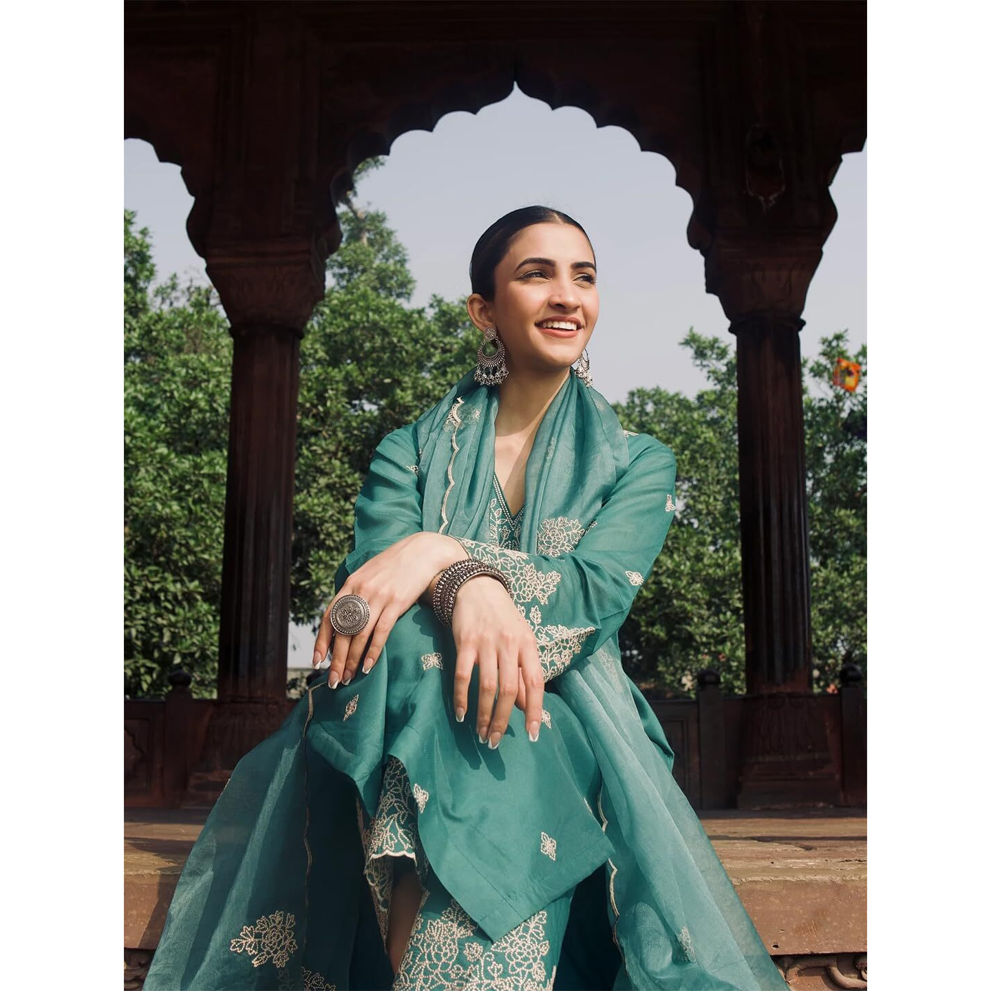 Royal Export Women's Viscose Silk Floral Embroidered Straight Kurta Pant With Dupatta (Rx60 Pine Green Kpd_Xl, Regular Fit)