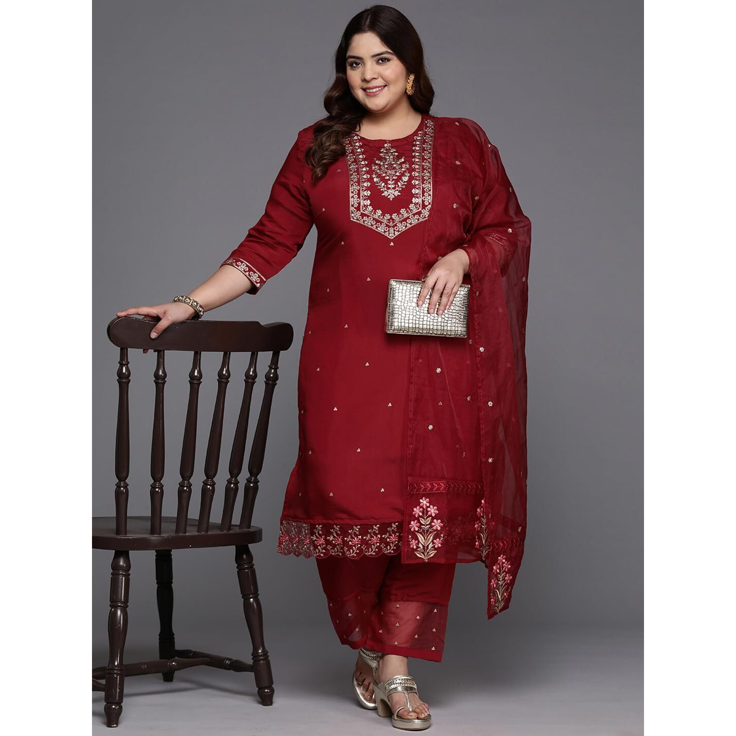 Indo Era Women's Maroon Silk Blend Embroidered Scalloped Kurta Pant With Dupatta Set (Ps9Kh7113_Xxx-Large)