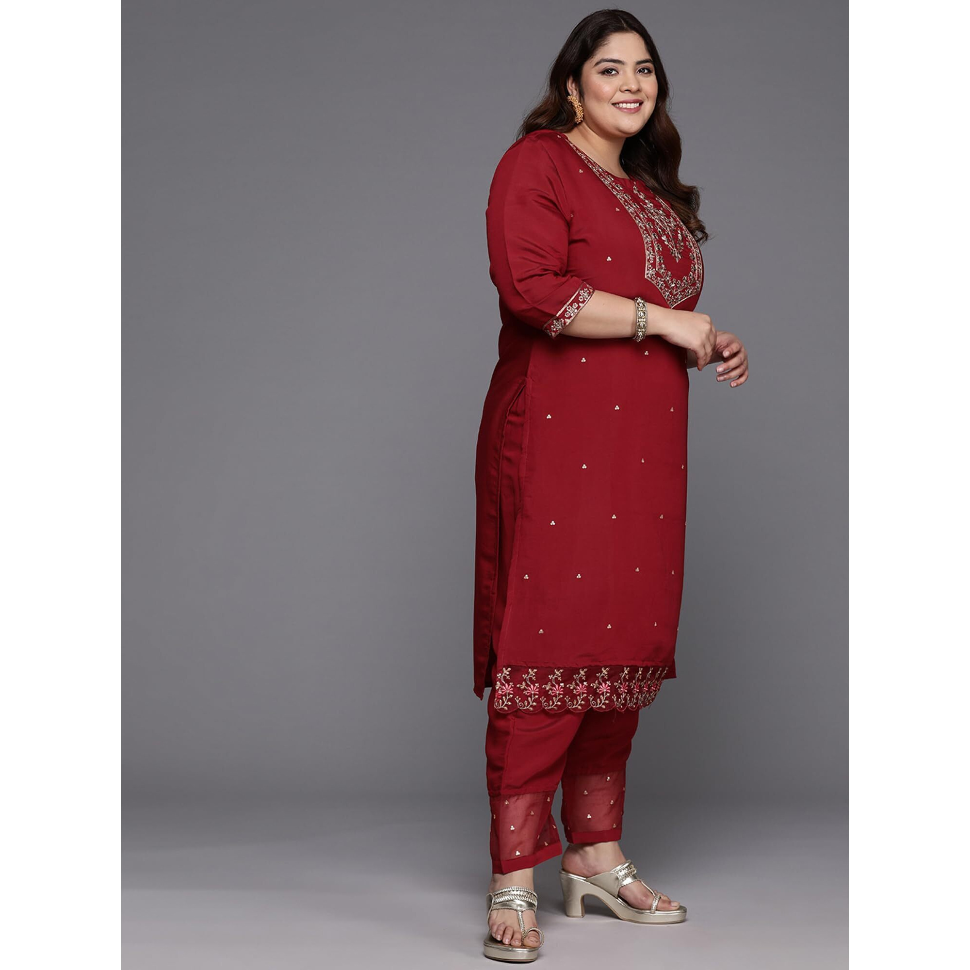 Indo Era Women's Maroon Silk Blend Embroidered Scalloped Kurta Pant With Dupatta Set (Ps9Kh7113_Xxx-Large)