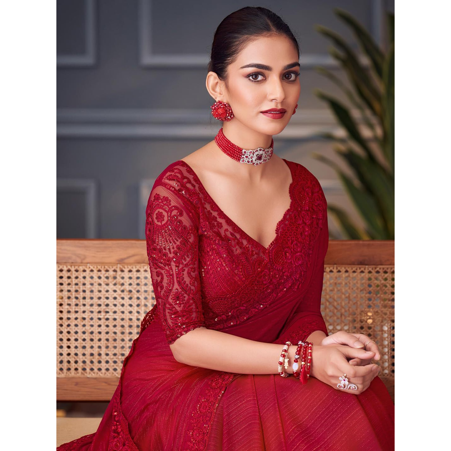 Akhilam Women's Red Pure Georgette Embroidered Saree With Unstitched Blouse (Silver30009_Tfh)