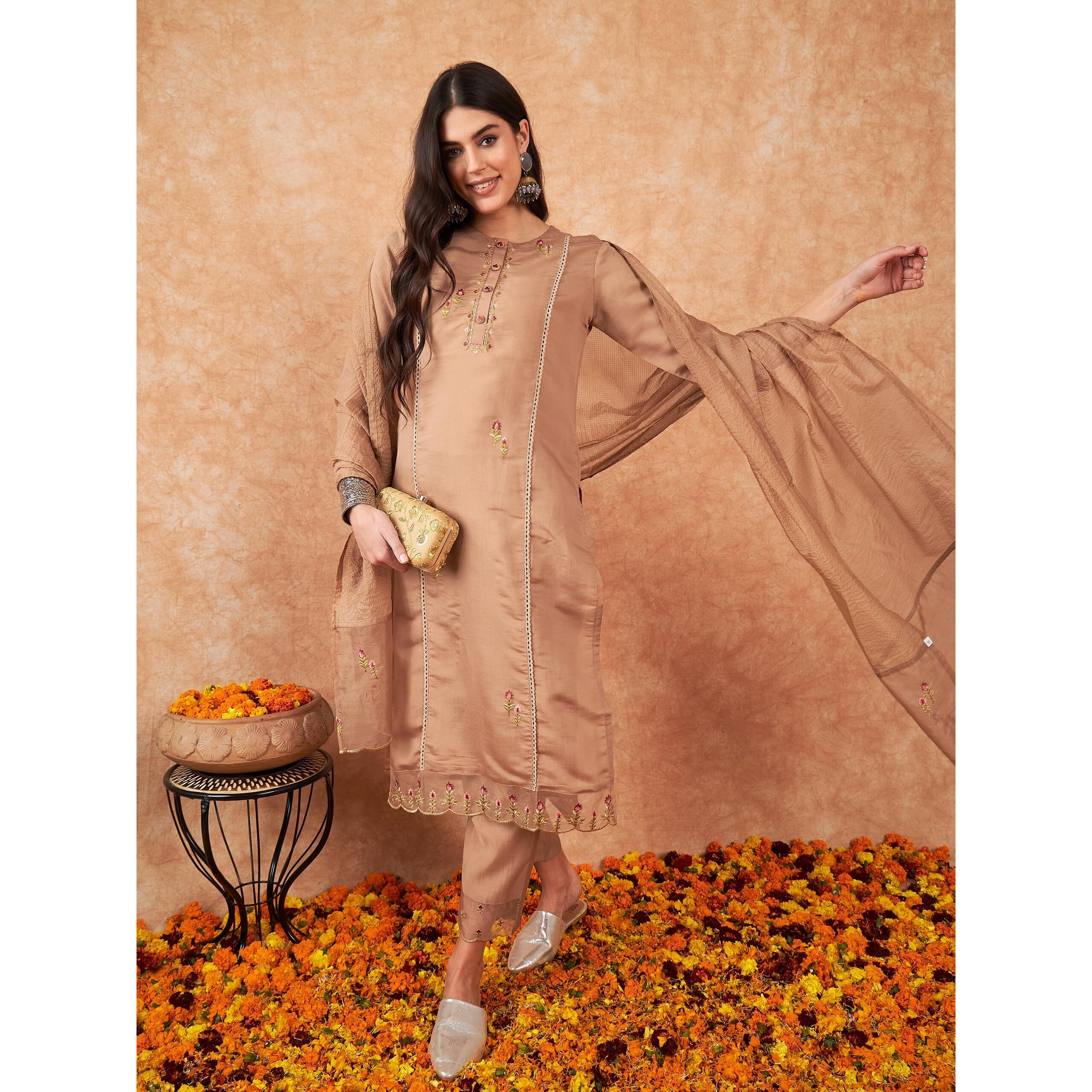 Indo Era Women's Cotton Beige Embroidered Straight Kurta Trousers With Dupatta Set (Kh9Be8852_Xx-Large)