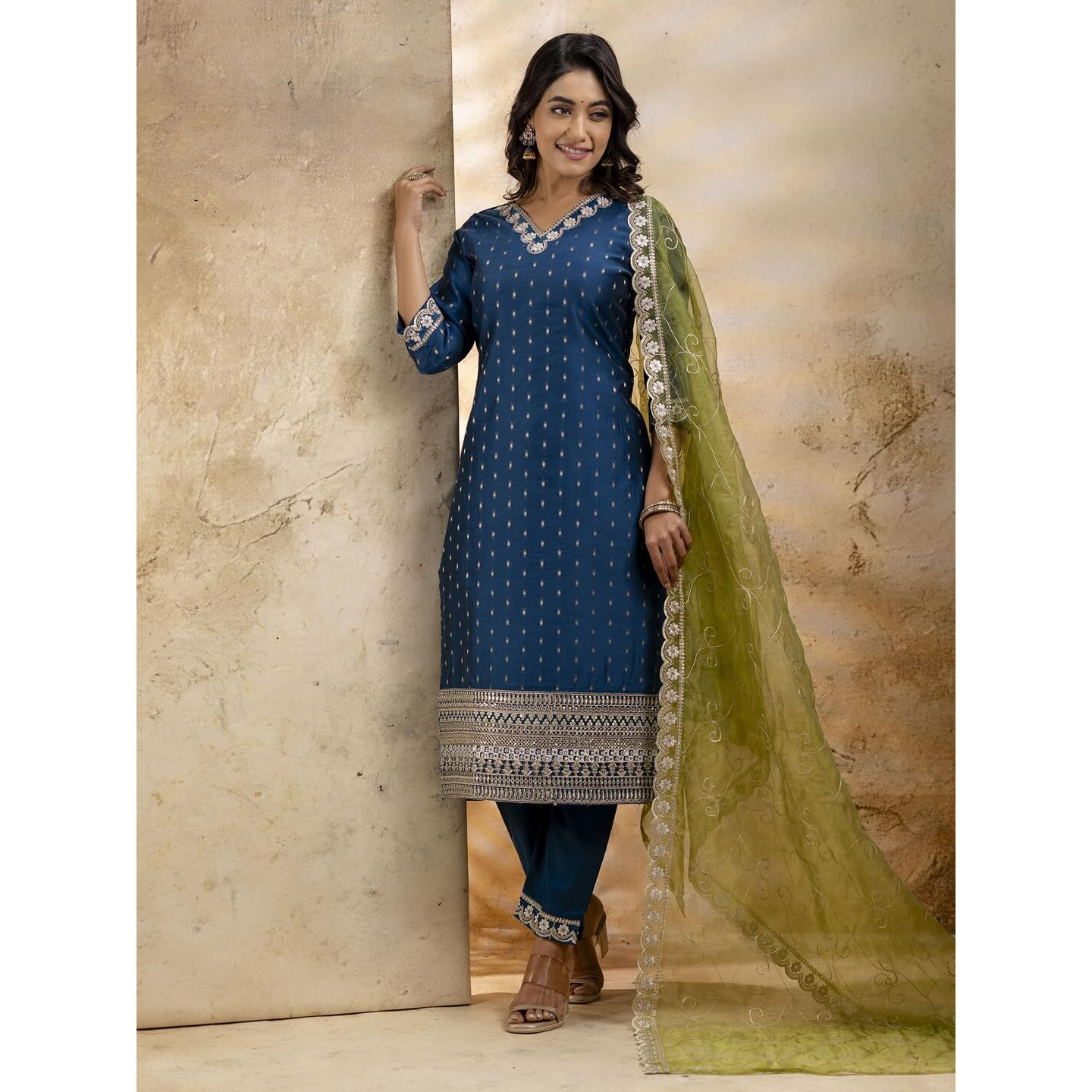 Vredevogel Women's Chanderi Silk Embroidered Kurta With Pant & Organza Dupatta Set (Teal_X-Large)