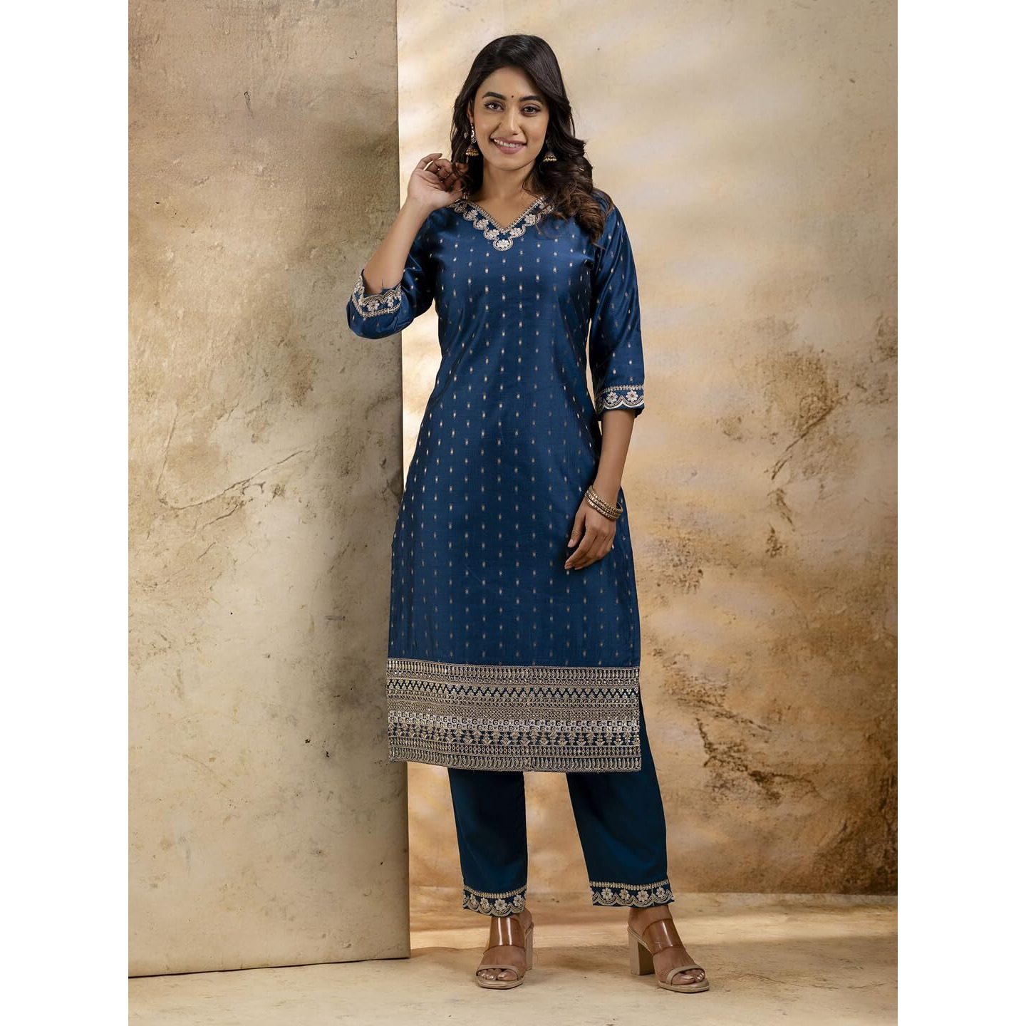 Vredevogel Women's Chanderi Silk Embroidered Kurta With Pant & Organza Dupatta Set (Teal_X-Large)