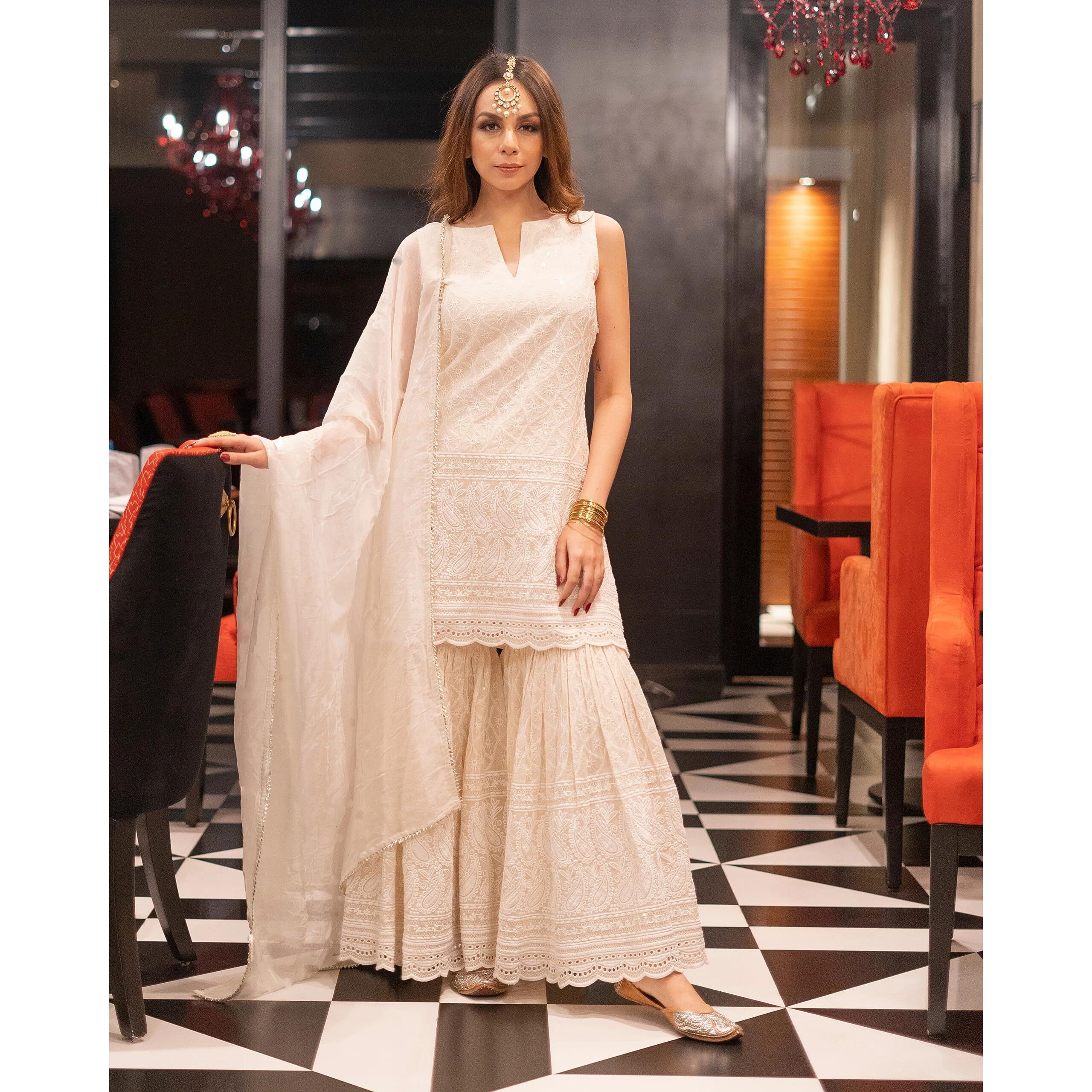 Nayasi Womens White Cotton Blend Embroidered Kurta Sharara Set With Dupatta (Nyk-Ach-02-M)