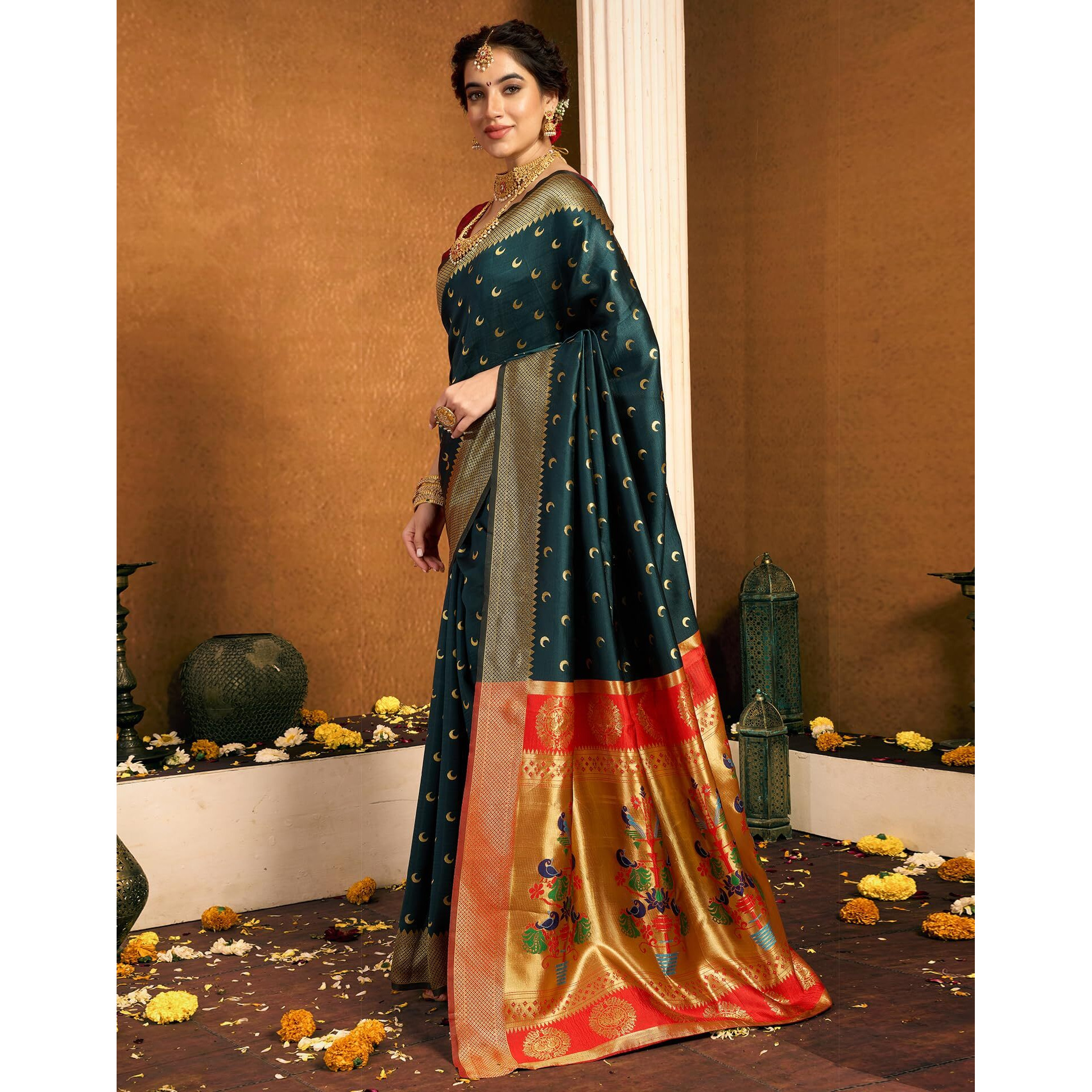 Siril Women's Paithani Silk Saree | Chandrakor Paithani Saree With Unstitched Blouse Piece (4047S6312_Dark Green)