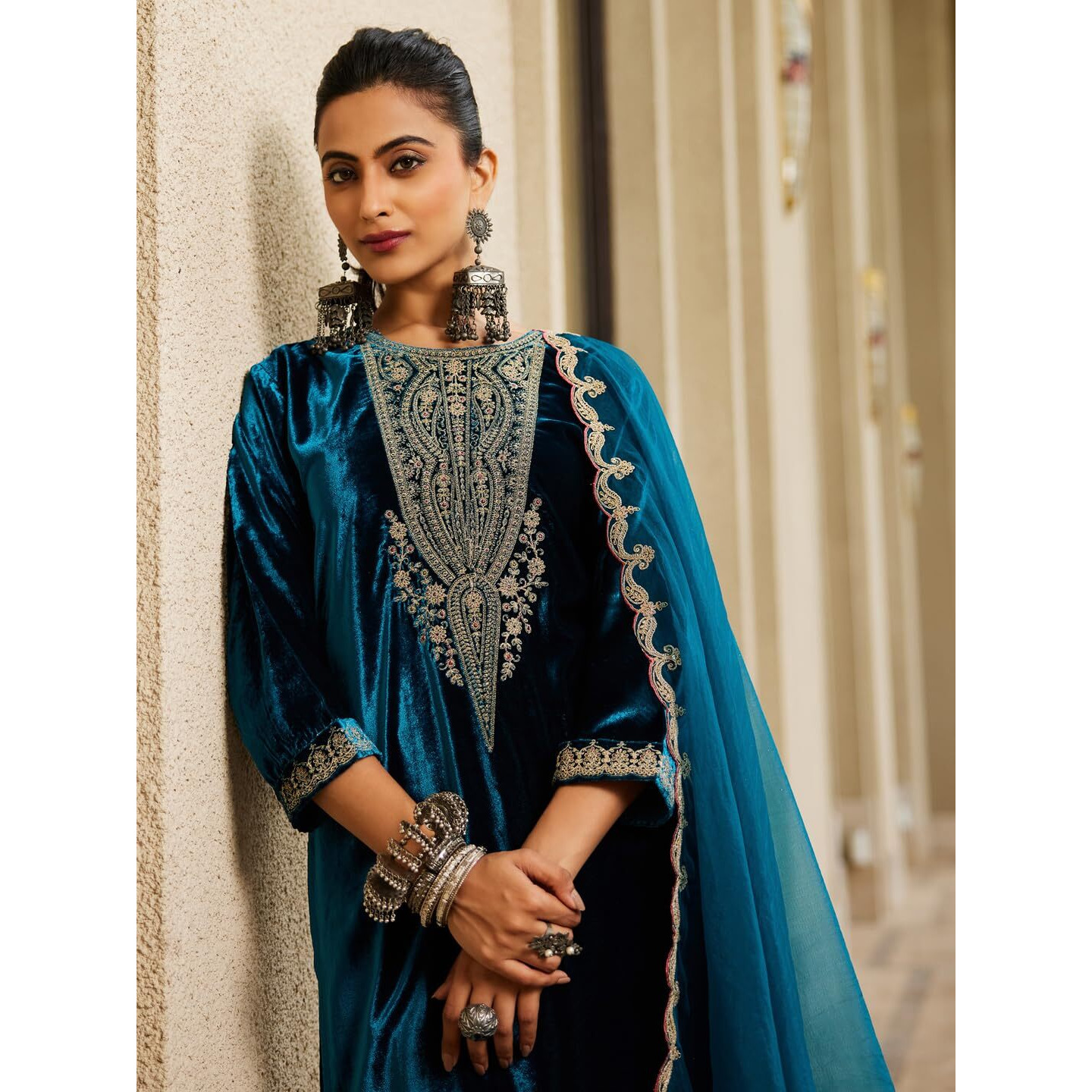 Indo Era Women's Blue Velvet Embroidered Straight Kurta And Pant With Dupatta Set (Ieout6672_Small)
