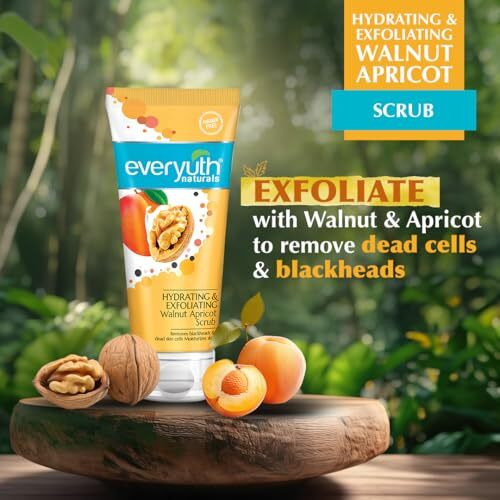 Everyuth Naturals Hydrating & Exfoliating Walnut Apricot Scrub, 100Gm, Tube