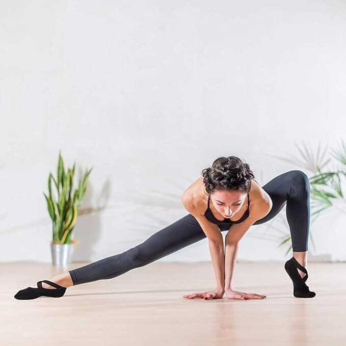 Ckps Women's Anti Bacterial Anti-Skid Quarter Length Yoga/Pilates/Dance/Ballet Made With Bamboo Cotton Walking & Bikram Fitness Socks With Grips. Set Of 1, Multi Color