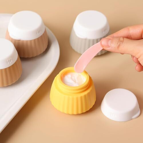 Lyrovo Travel Containers Cream Jars For Toiletries Kit Bpa Free, Leak-Proof 40Ml Travel Size Containers, Travel Accessories Organizer With Lid For Cosmetic Face Hand Body Cream (Yellow, 40Ml)