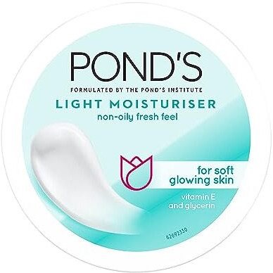 Pond's Light Moisturiser Non-Oily Fresh Feel With Vitamin E + Glycerine 300Ml