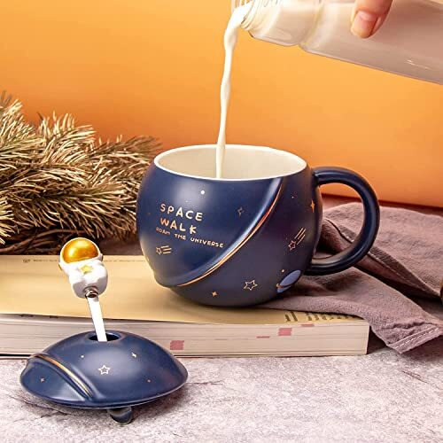 Parssufy Coffee Mug Gift Items 3D Creative Astronaut Universe Planet Coffee Mug With Lid Spoon Ceramic Coffee Mugs For Birthday Anniversary Gift (Blue), 450 Ml