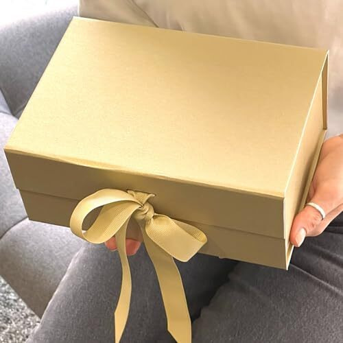 Aakriti Elegant Gifts Box Folding Rakhi Gift Boxes With Ribbon Gifting Reuse Hamper Rakhi Box Gift Boxes Present Gold Gift Box Ribbon Birthday Party Favors (23 X16 X10Cm, Gold Gift Box 1Pcs)