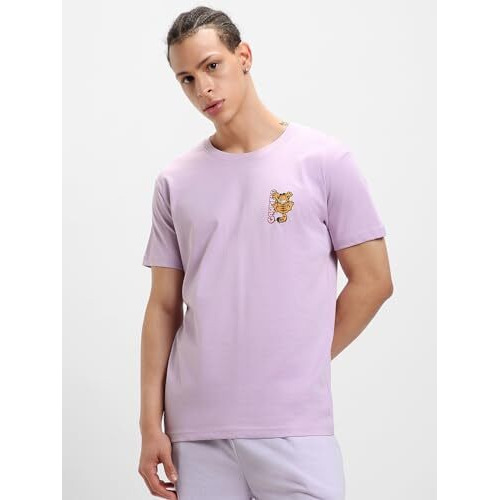 Bewakoof X Official Garfield Merchandise Men's Hug It Out Graphic Print 100% Cotton T-Shirt- Regular Fit, Round Neck, Half Sleeves